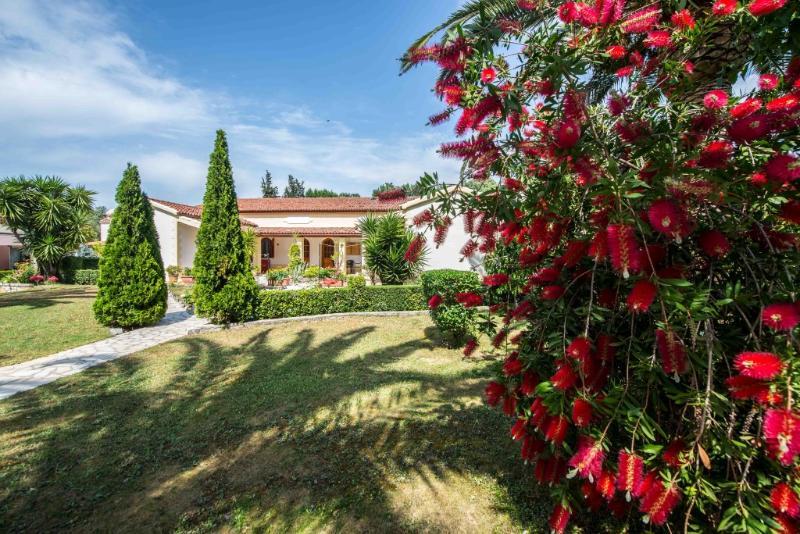 Villa Violetta アカラヴィ エクステリア 写真